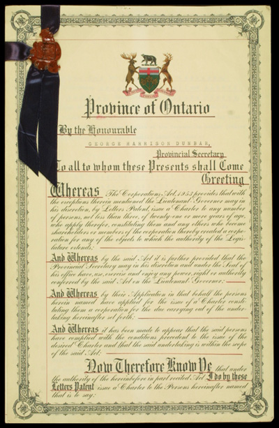Reproduction de la premi&egrave;re page des lettres patentes de la F&eacute;d&eacute;ration des soci&eacute;t&eacute;s Saint-Jean-Baptiste de l'Ontario, 21 octobre 1955.