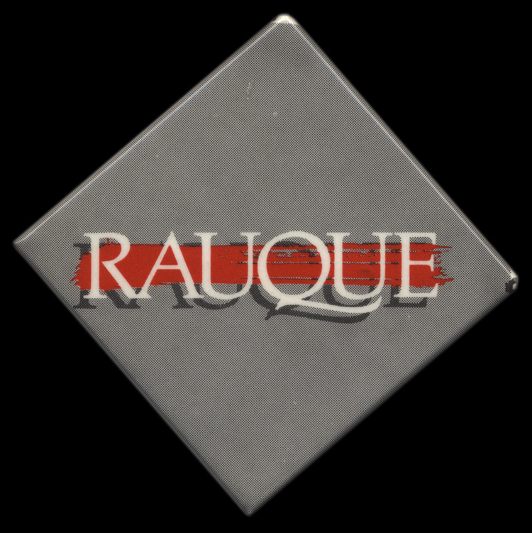 Macaron de la revue de cr&eacute;ation Rauque