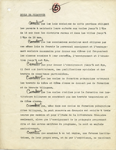 Reproduction de la premi&egrave;re page de la r&eacute;solution concernant l’ouverture de l’&eacute;cole de p&eacute;dagogie &agrave; l’Universit&eacute; d’Ottawa adopt&eacute;e &agrave; l’unanimit&eacute; par le congr&egrave;s g&eacute;n&eacute;ral de l’Association canadienne-fran&ccedil;aise d’&eacute;ducation d’Ontario (ACFEO), les 12 et 13 avril 1923.